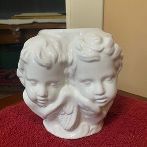 Cherub planter